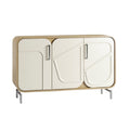 Moderne witte kast met houten accenten